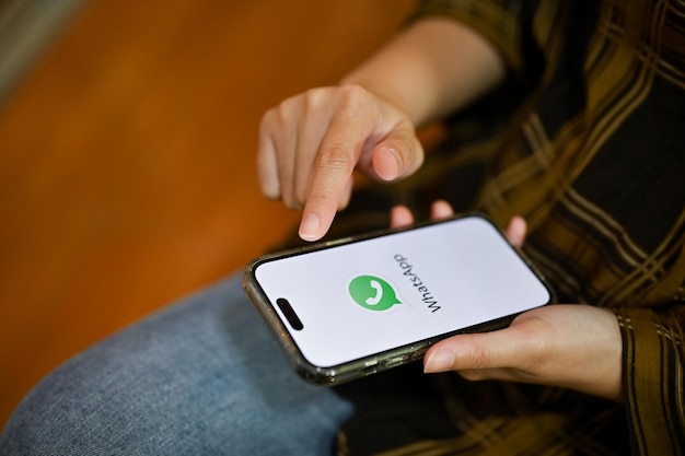 WhatsApp Broadcast Messaging